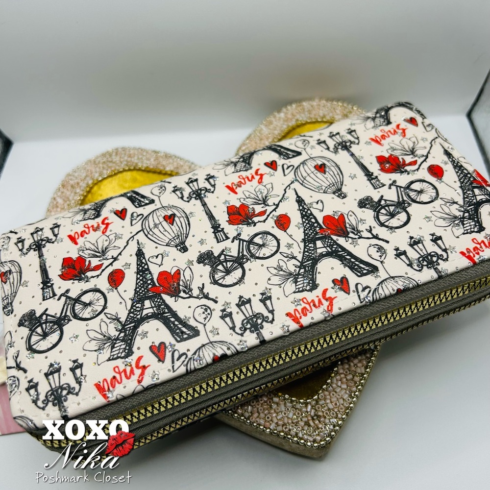 Chic Parisian Print Wallet